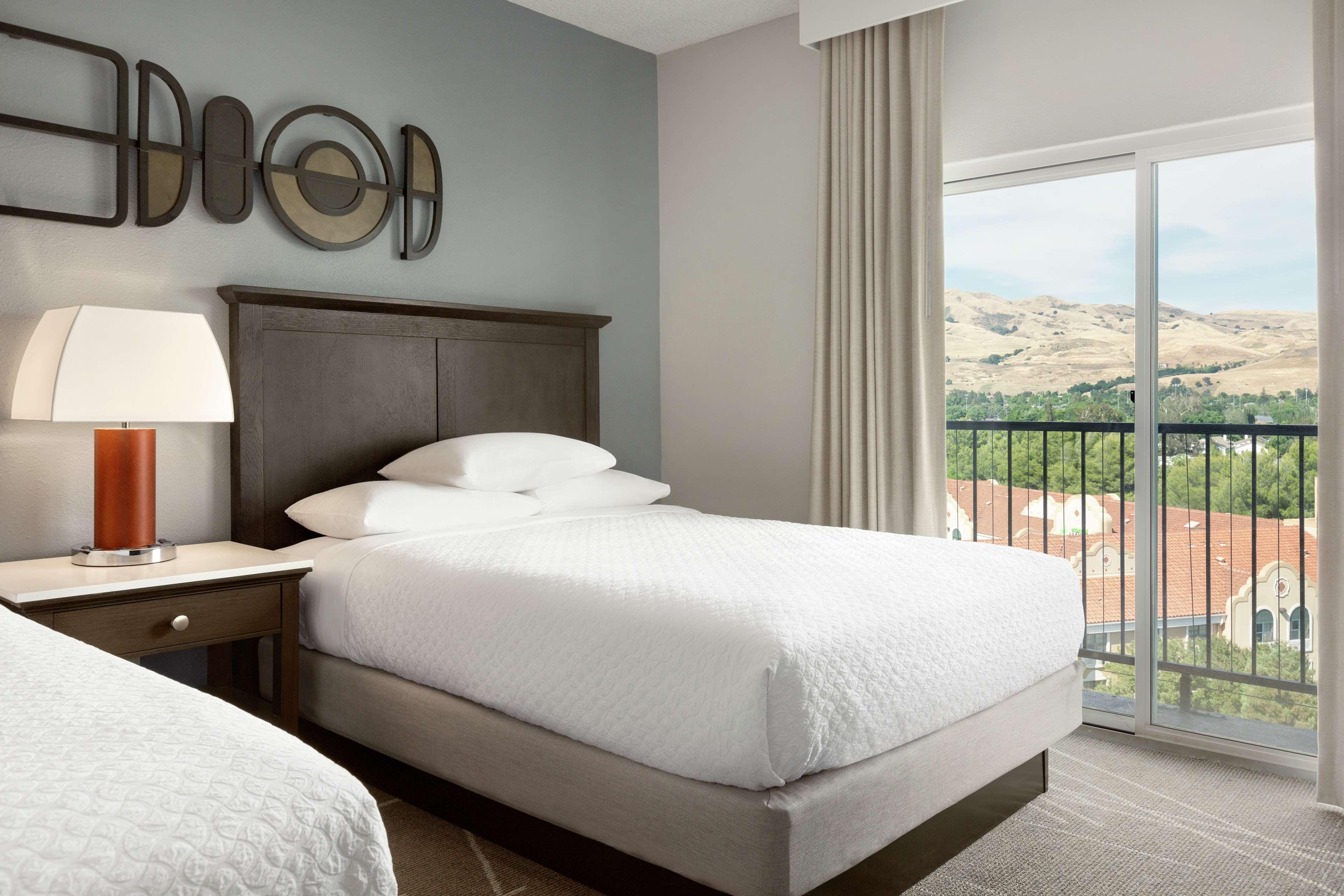 Embassy Suites By Hilton Milpitas Silicon Valley Extérieur photo