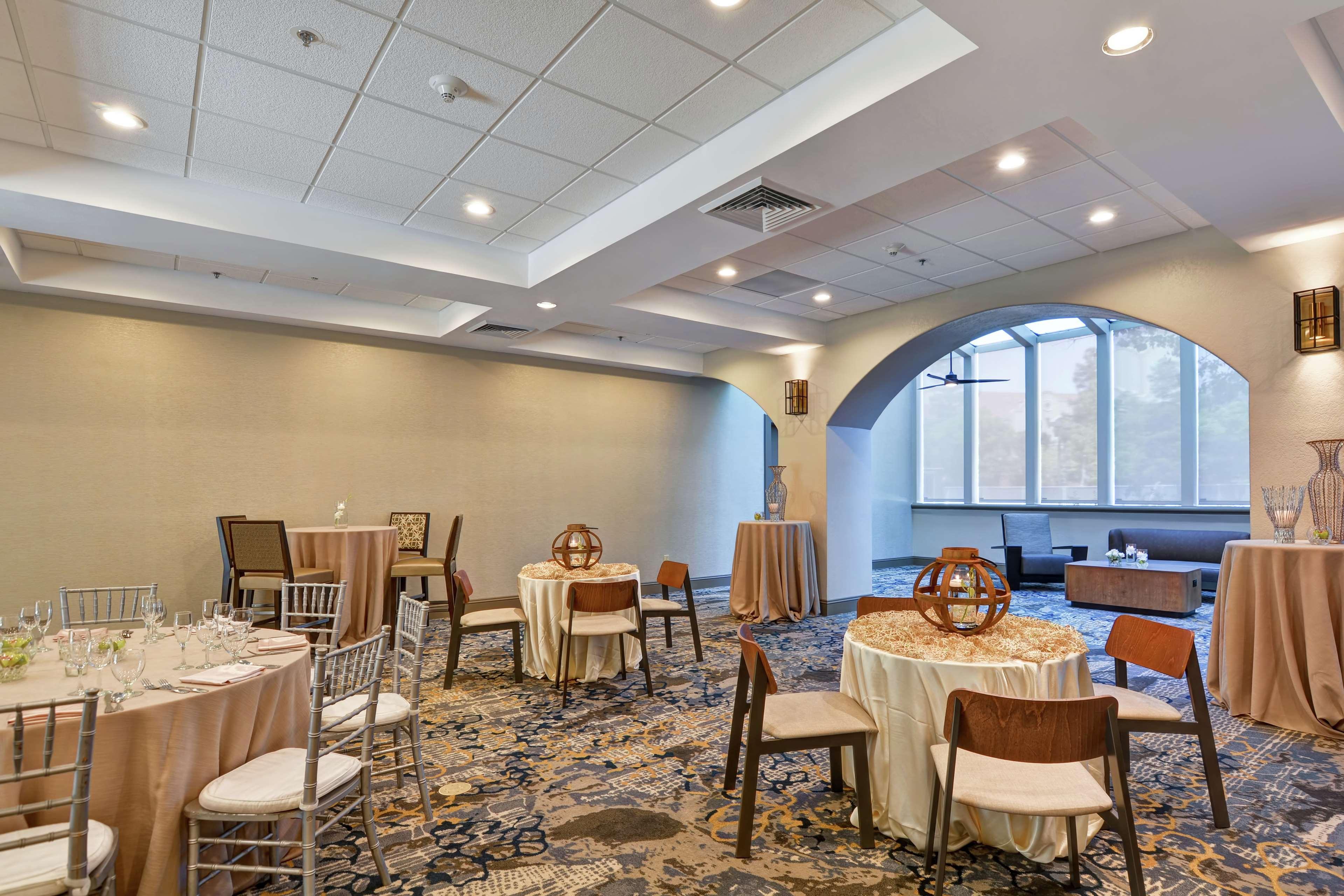 Embassy Suites By Hilton Milpitas Silicon Valley Extérieur photo