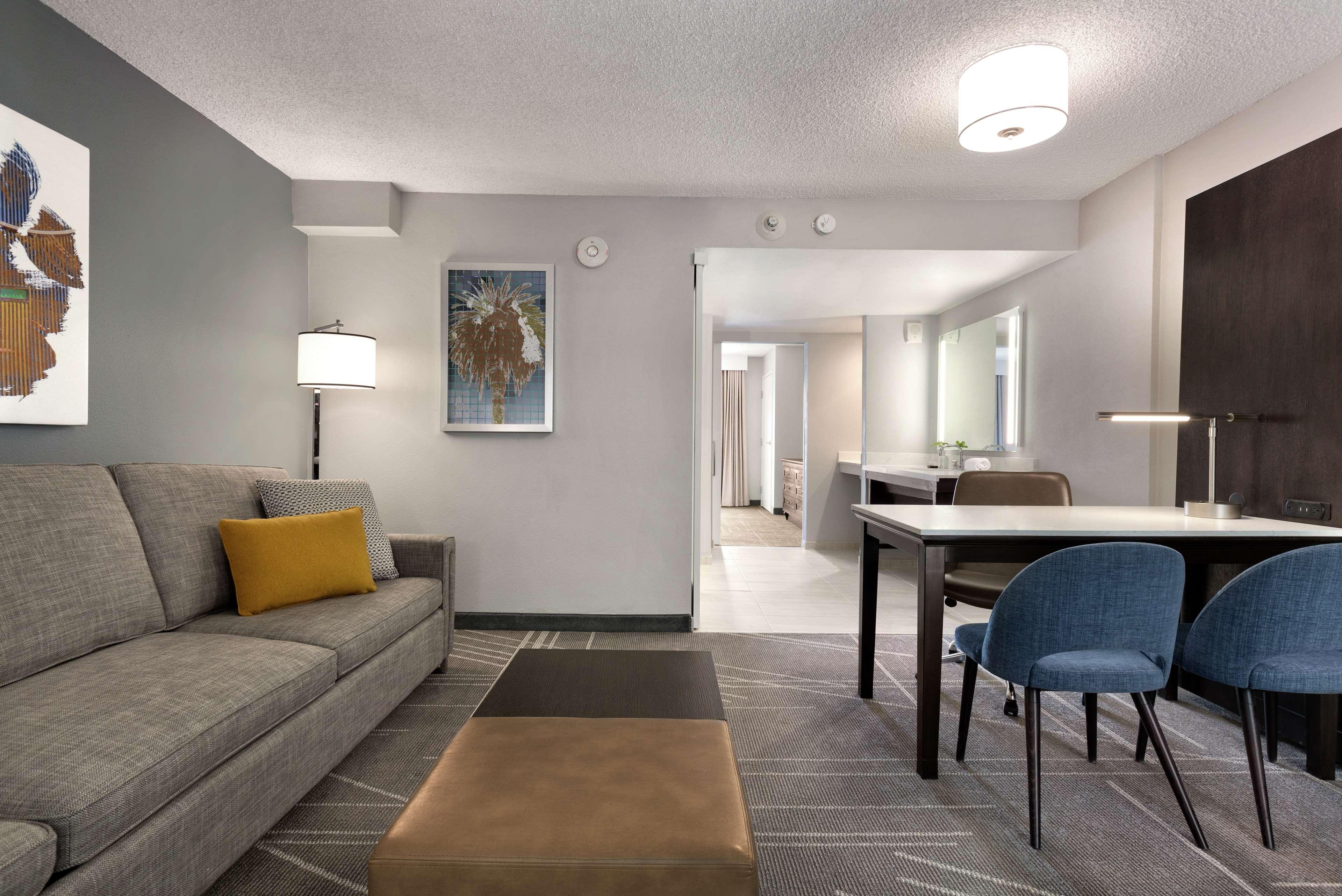 Embassy Suites By Hilton Milpitas Silicon Valley Extérieur photo