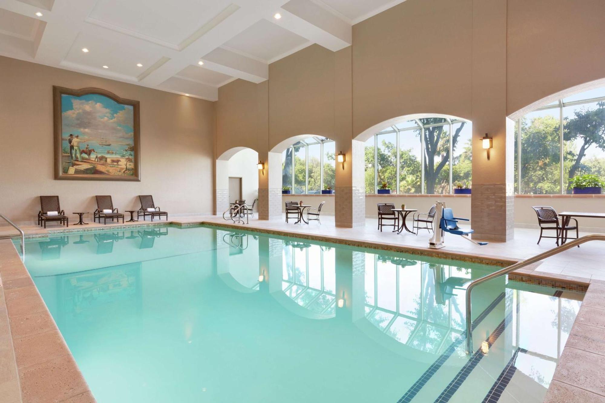 Embassy Suites By Hilton Milpitas Silicon Valley Extérieur photo